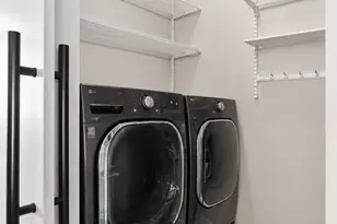 729 W 15th St, Chicago, IL 60607 - Photo 31