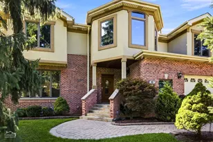 916 S I Oka Ave, Mount Prospect, IL 60056 - Photo 3
