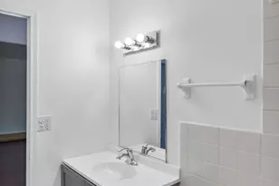 5011 Valley Ln, Streamwood, IL 60107 - Photo 17