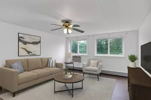5011 Valley Ln, Streamwood, IL 60107 - Photo 5
