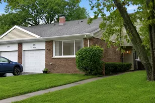 1170 Heather Ln, Glen Ellyn, IL 60137 - Photo 1
