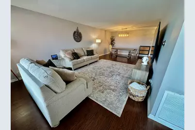 701 Forum Square #409, Glenview, IL 60025 - Photo 9