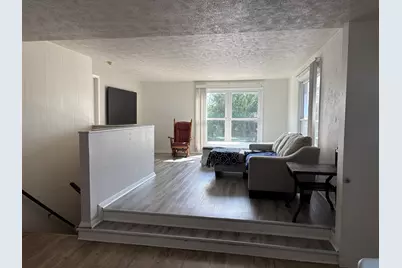 407 N Center Street, Joliet, IL 60435 - Photo 5