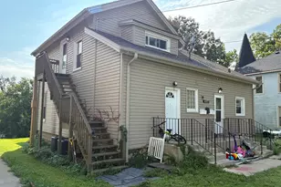 407 N Center St, Joliet, IL 60435 - Photo 3