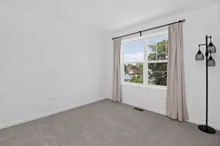 1035 Wren Rd, Des Plaines, IL 60018 - Photo 19