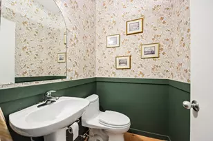 1050 N Marshfield Ave, Chicago, IL 60622 - Photo 7