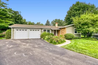 204 Hillside Court, Lake Zurich, IL 60047 - Photo 1