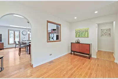 204 Hillside Court, Lake Zurich, IL 60047 - Photo 5