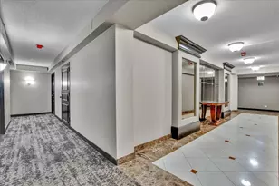 10 E Ontario St, Chicago, IL 60611 - Photo 13