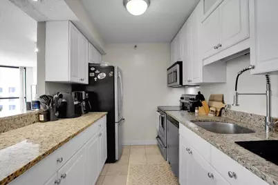 10 E Ontario Street #905, Chicago, IL 60611 - Photo 7