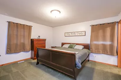 390 W Sixth Street, Manteno, IL 60950 - Photo 23