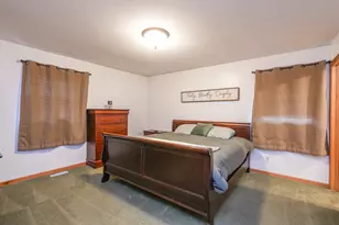 390 W 6th St, Manteno, IL 60950 - Photo 23