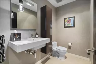 345 W Barry Ave, Chicago, IL 60657 - Photo 15