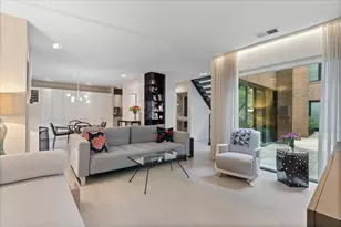345 W Barry Ave, Chicago, IL 60657 - Photo 7