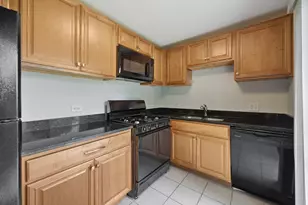 59 Gant Cir, Streamwood, IL 60107 - Photo 7