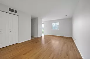 59 Gant Cir, Streamwood, IL 60107 - Photo 3