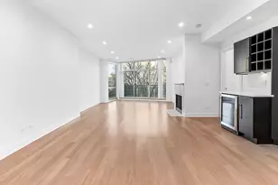 914 W Hubbard St, Chicago, IL 60642 - Photo 3