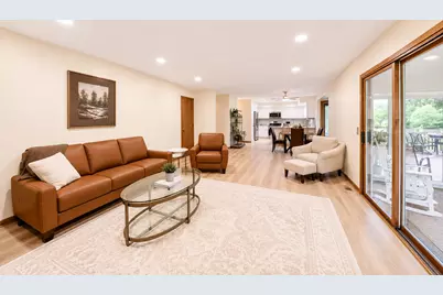6 Heather Lane, Hawthorn Woods, IL 60047 - Photo 17