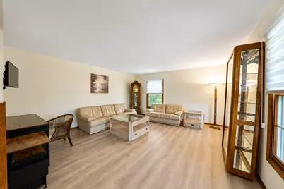 6 Heather Lane, Hawthorn Woods, IL 60047 - Photo 7