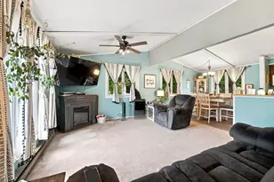 515 E High St, Morris, IL 60450 - Photo 5