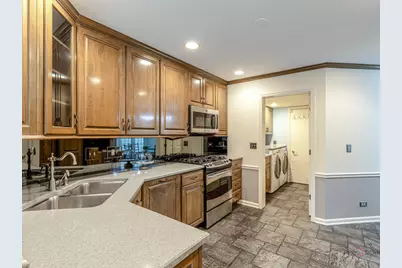 230 Parktrail Court, Schaumburg, IL 60173 - Photo 17