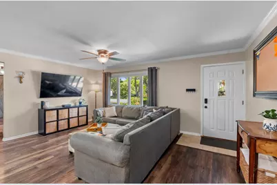 1001 63rd Place, La Grange Highlands, IL 60525 - Photo 7