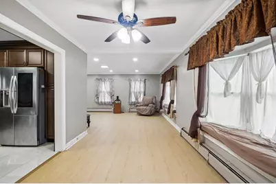 8233 Austin Avenue, Morton Grove, IL 60053 - Photo 5