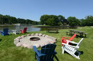 9925 Amanda Ln, Algonquin, IL 60102 - Photo 11