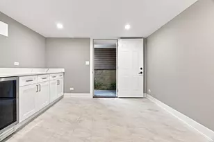 2711 N 77th Ave, Elmwood Park, IL 60707 - Photo 21