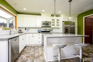 1525 Wedgefield Cir, Naperville, IL 60563 - Photo 3