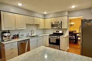 411 Sequoia Ct, Schaumburg, IL 60193 - Photo 3