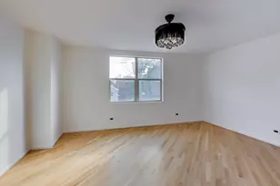 6951 N Western Ave, Chicago, IL 60645 - Photo 17