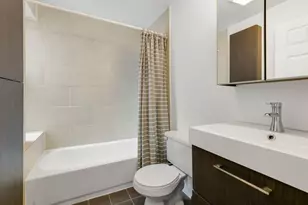 4925 N Glenwood Ave, Chicago, IL 60640 - Photo 11