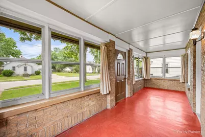 746 Parkway Avenue, Elgin, IL 60120 - Photo 5