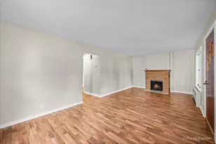 746 Parkway Ave, Elgin, IL 60120 - Photo 7