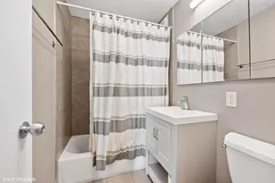 2626 N Lakeview Ave, Chicago, IL 60614 - Photo 11