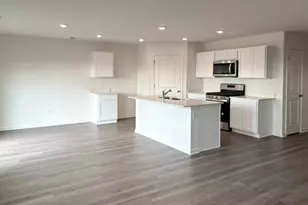2280 Redwood Trl, Wonder Lake, IL 60097 - Photo 5