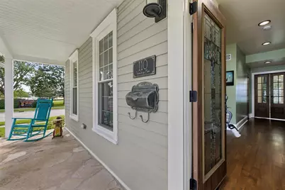 110 S Walkup Avenue, Crystal Lake, IL 60014 - Photo 3