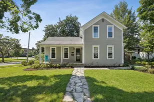 110 S Walkup Ave, Crystal Lake, IL 60014 - Photo 1