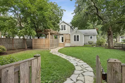 110 S Walkup Avenue, Crystal Lake, IL 60014 - Photo 33