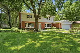 317 E Forest Ln, Palatine, IL 60067 - Photo 3