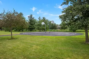 2812 Plante Rd, North Aurora, IL 60542 - Photo 33