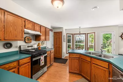 506 Bede Circle, North Aurora, IL 60542 - Photo 5