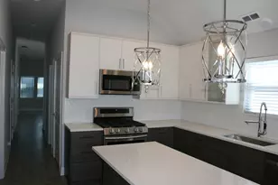3706 N Drake Ave, Chicago, IL 60618 - Photo 11