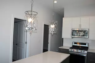 3706 N Drake Ave, Chicago, IL 60618 - Photo 9