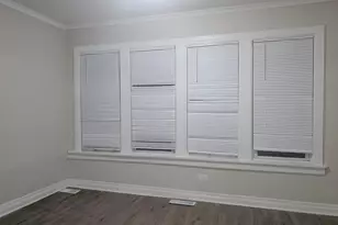 9207 S Ellis Ave, Chicago, IL 60619 - Photo 7
