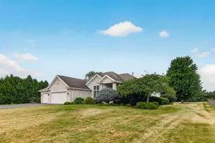 7848 Moore Hill Ct, Belvidere, IL 61008 - Photo 5