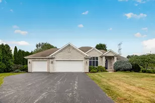 7848 Moore Hill Ct, Belvidere, IL 61008 - Photo 1