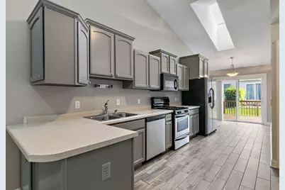 3853 South Pointe Drive #B, Dekalb, IL 60115 - Photo 11