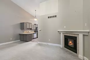 3853 S Pointe Dr, Dekalb, IL 60115 - Photo 9